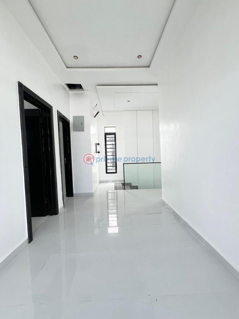 Lekki luxurious duplex with swimming pool*  🔑🔑 5bedrooms fully-detached duplex with bq for sale!! - 21 5 bedroom Detached Duplex For Sale 2nd Toll Gate Lekki Lagos - 21