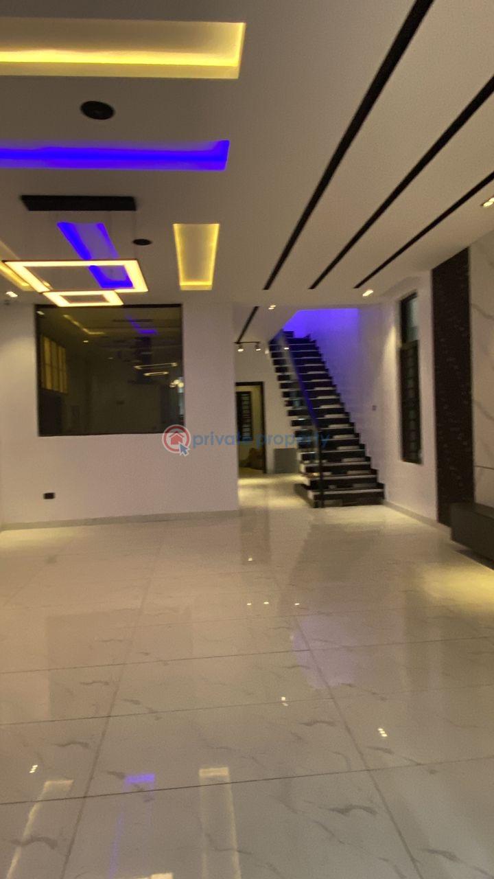 Lekki luxurious duplex with swimming pool*  🔑🔑 5bedrooms fully-detached duplex with bq for sale!! - 5 5 bedroom Detached Duplex For Sale 2nd Toll Gate Lekki Lagos - 5