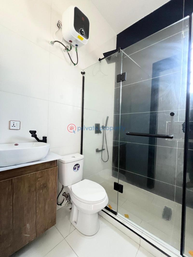 Lekki luxurious duplex with swimming pool*  🔑🔑 5bedrooms fully-detached duplex with bq for sale!! - 15 5 bedroom Detached Duplex For Sale 2nd Toll Gate Lekki Lagos - 15