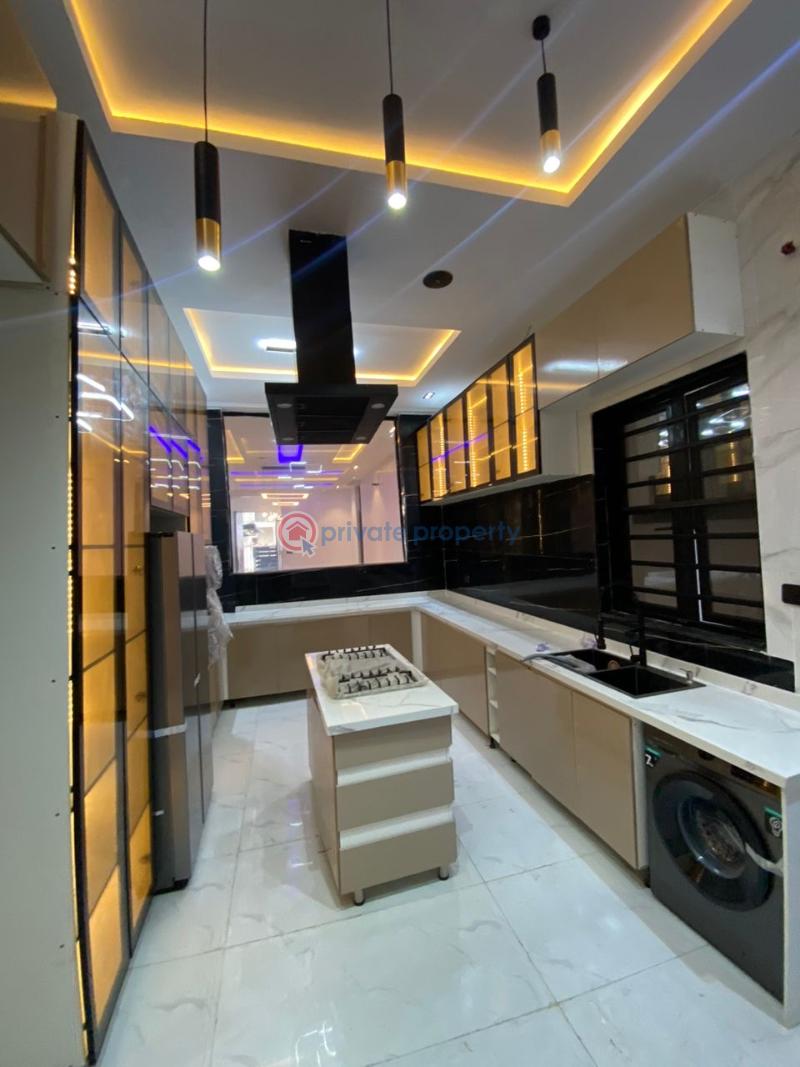 Lekki luxurious duplex with swimming pool*  🔑🔑 5bedrooms fully-detached duplex with bq for sale!! - 19 5 bedroom Detached Duplex For Sale 2nd Toll Gate Lekki Lagos - 19