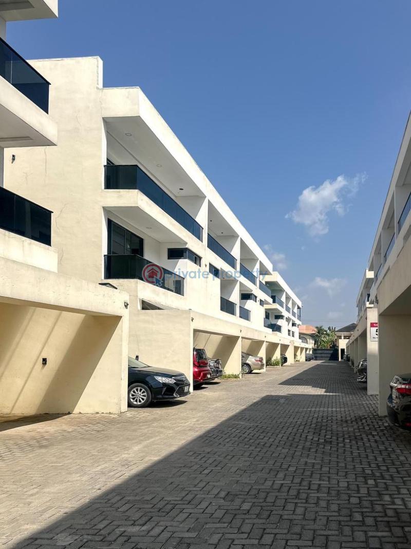 4 bedroom Terrace For Sale Lekki Phase 1 Lagos - 5