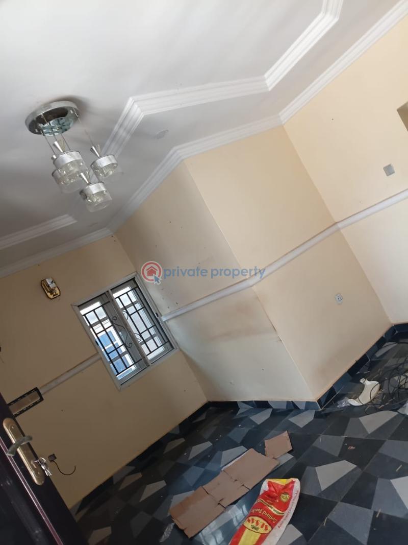 2 bedroom Block Of Flats For Rent Mongona Taye Off Liberty Academy Road,akala Express Akala Express Ibadan Oyo - 3