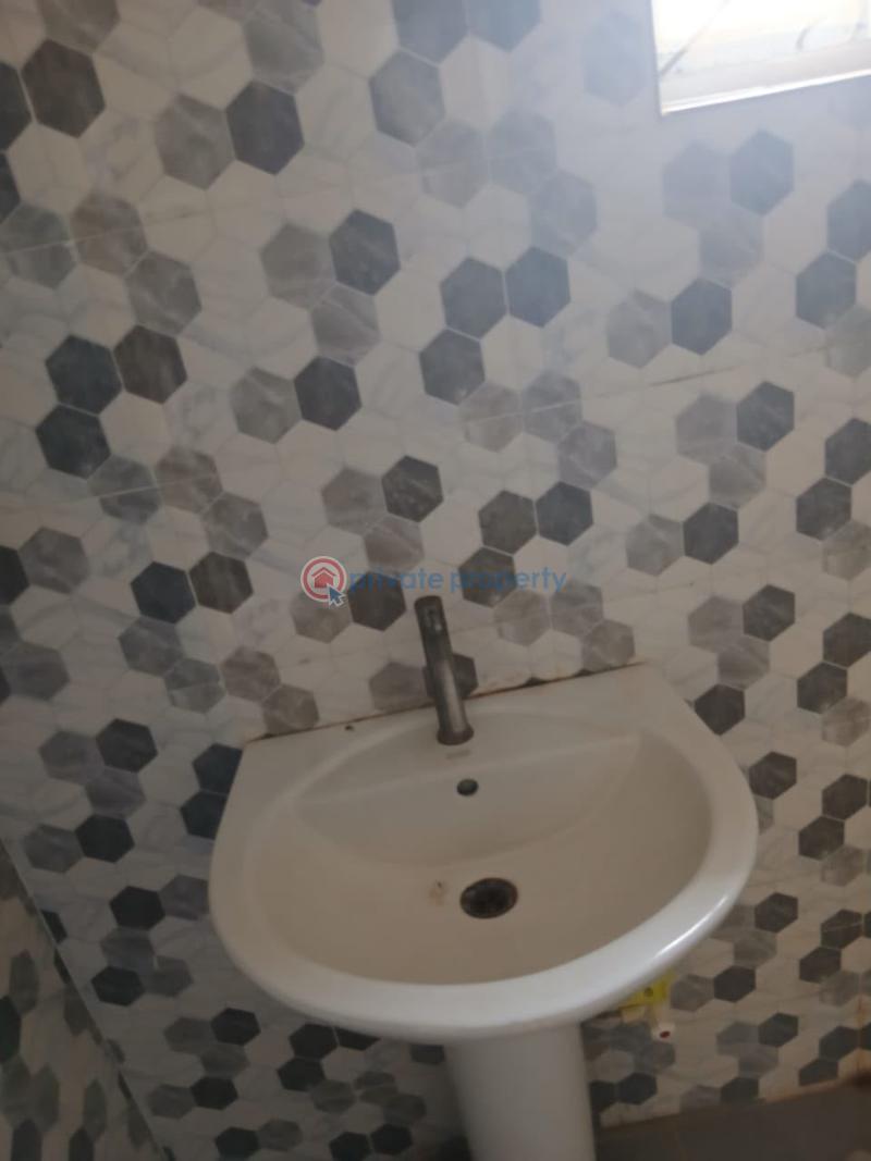 3 bedroom Block Of Flats For Rent Akoto Estate Elebu Akala Express Ibadan Oyo - 2