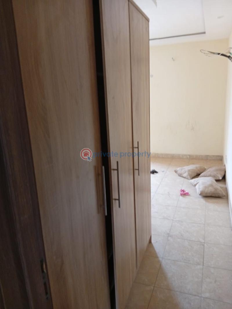 3 bedroom Block Of Flats For Rent Ikolaba Estate Opposite Seyi Makinde House Ibadan Oyo - 2