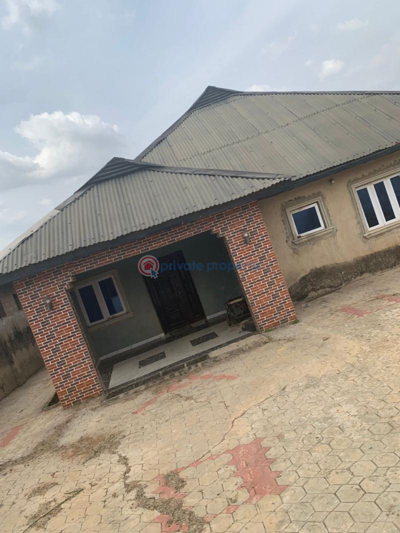 3 bedroom Block Of Flats For Rent Moganna Off Akala Express Akala Express Ibadan Oyo - 2