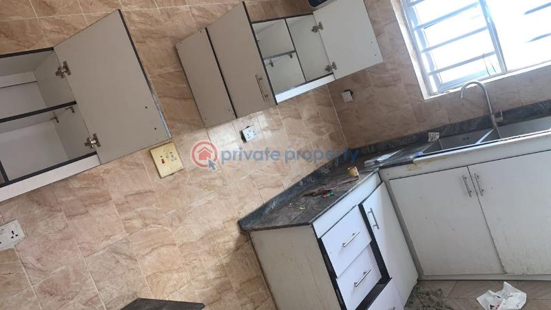 2 bedroom Block Of Flats For Rent Olofa Estate Akuru, Elebu, Close To Zenith Care Hospital, Akala Express Ibadan Oyo - 3