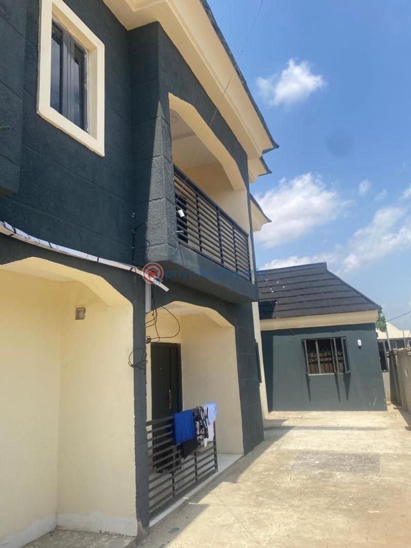 2 bedroom Block Of Flats For Rent Promiseland Elebu Akala Express Ibadan Oyo - 0
