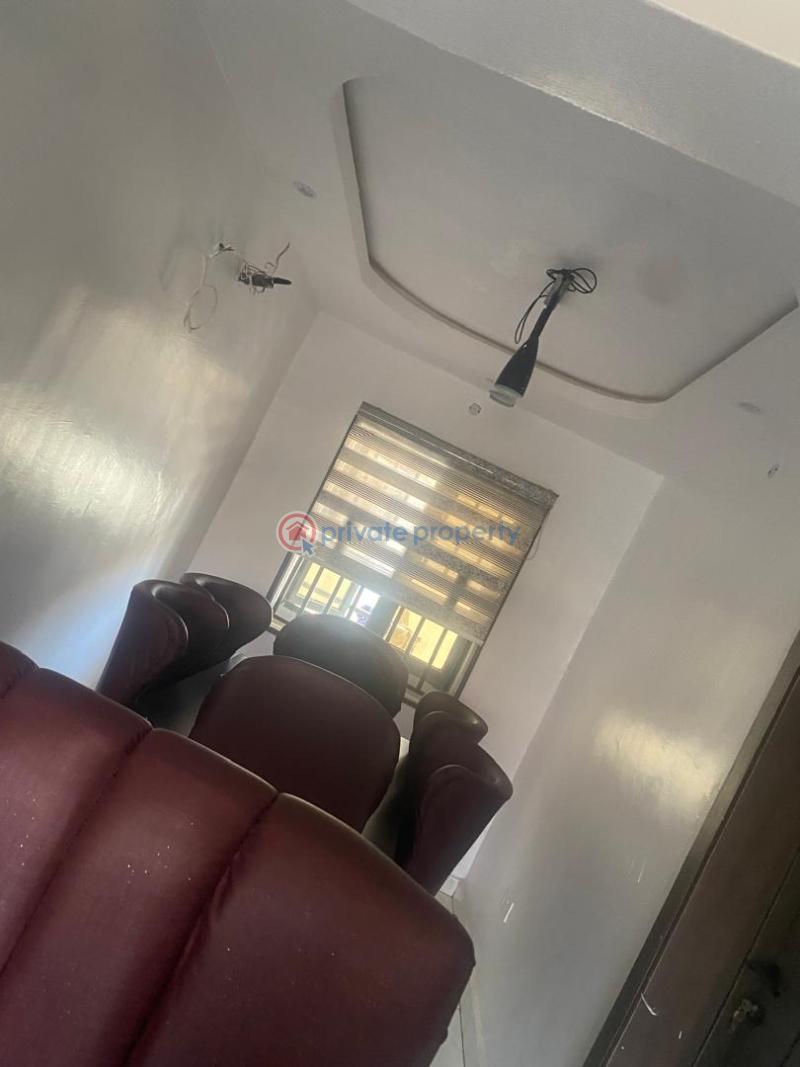 2 bedroom Block Of Flats For Rent Promiseland Elebu Akala Express Ibadan Oyo - 1