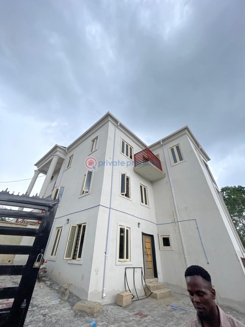 House For Rent At Jericho Gra . Ibadan Oyo - 0