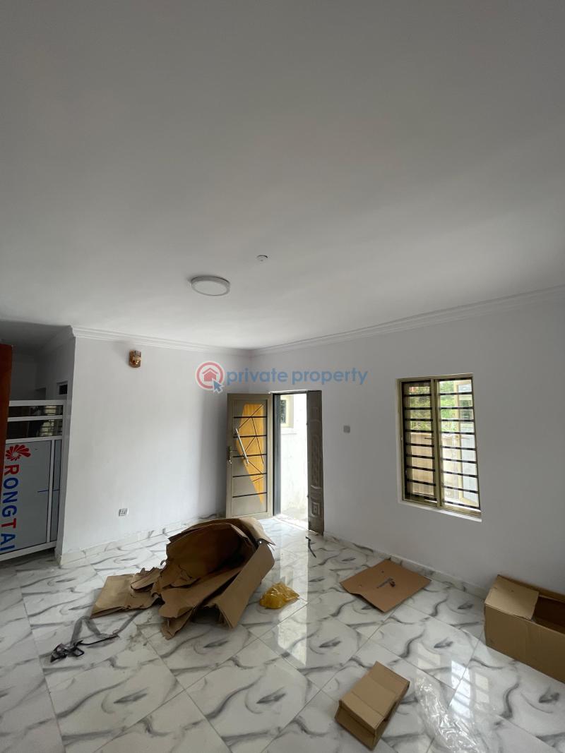 House For Rent At Jericho Gra . Ibadan Oyo - 6