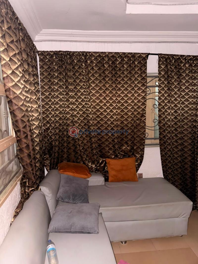 1 bedroom Block Of Flats For Rent Arowosegbe Arapaja Area Odo Ona Kekere Odo ona Ibadan Oyo - 4