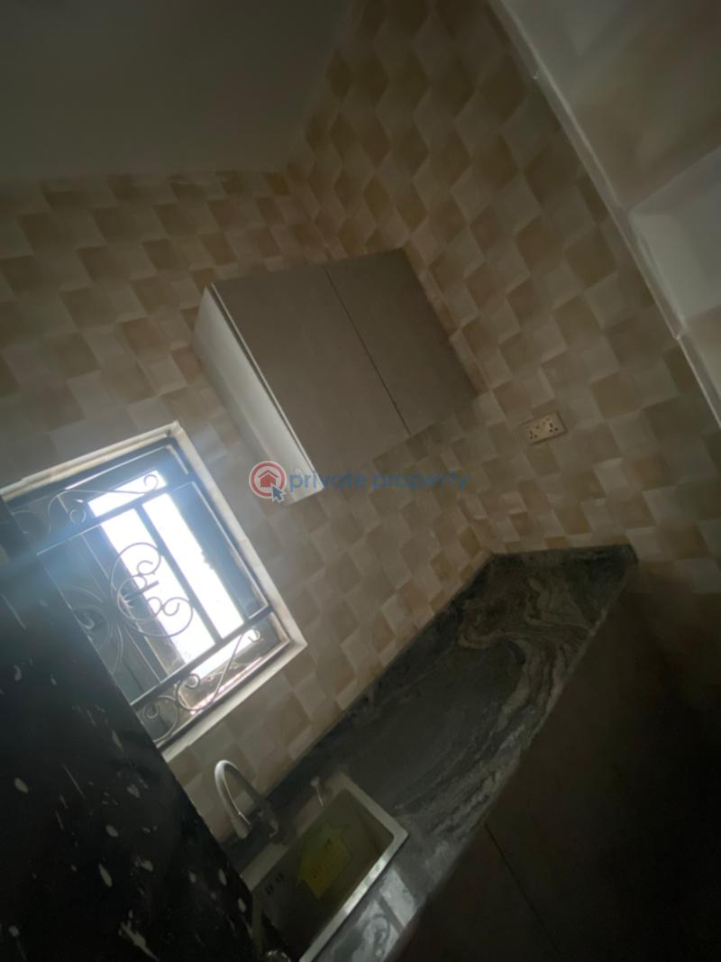 1 bedroom Block Of Flats For Rent Dove Estate Ajila Akala Express Ibadan Oyo - 4