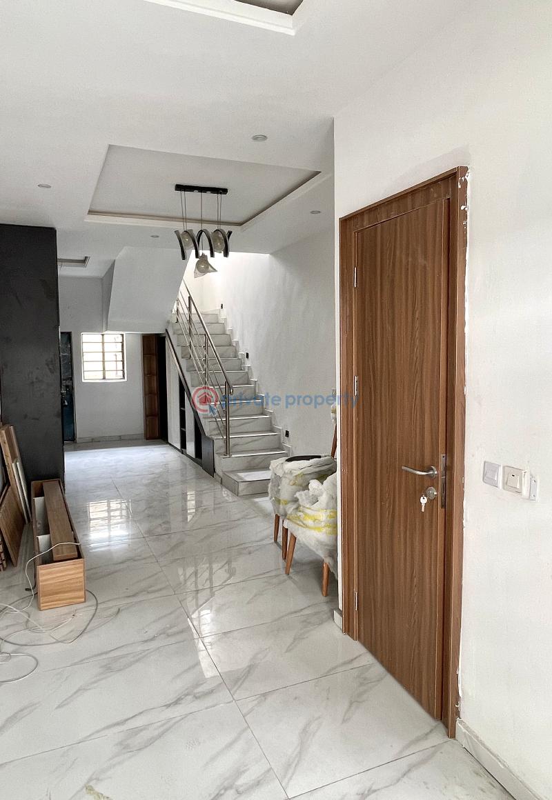 2 bedroom Block Of Flats For Rent 15 Adesegun Okunuga St, Lekki Phase Lekki Phase 1 Lagos - 3