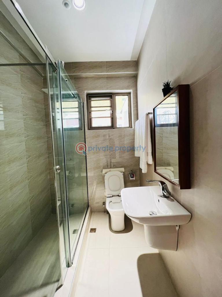 Livingla:luxury four bedroom self compound - 22 4 bedroom Self Contain Short let Off Adebayo Doherty, Lekki Phase 1 Lekki Phase 1 Lagos - 22