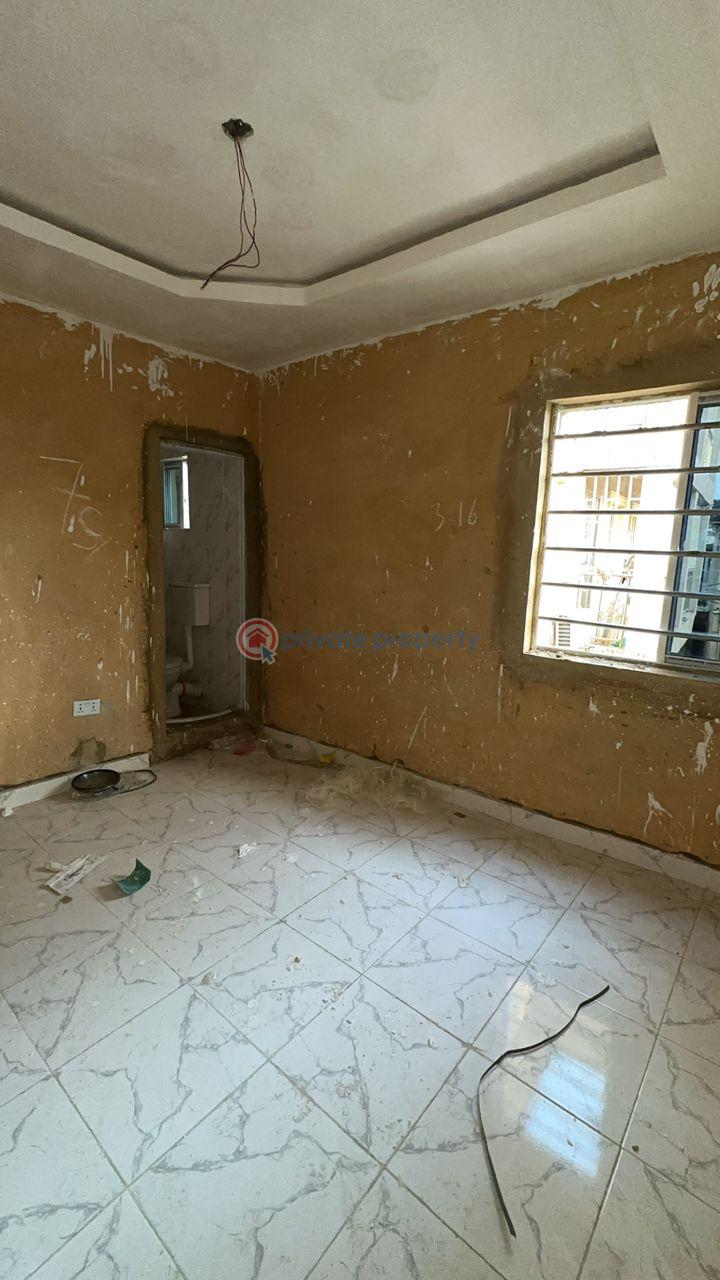 1 bedroom Mini Flat For Sale Onipanu Shomolu Lagos - 5