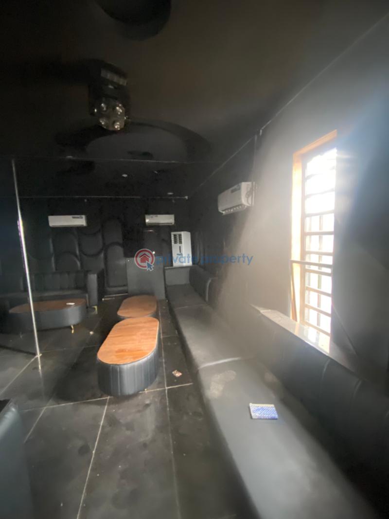 2 bedroom Restaurant/Bar For Rent Obagie After Ogheghe Sapele Road Benin Edo - 38