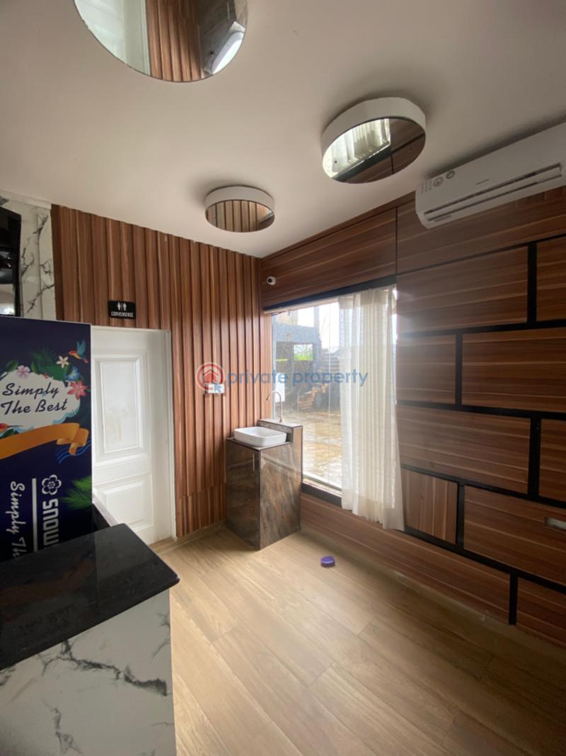 2 bedroom Restaurant/Bar For Rent Obagie After Ogheghe Sapele Road Benin Edo - 17