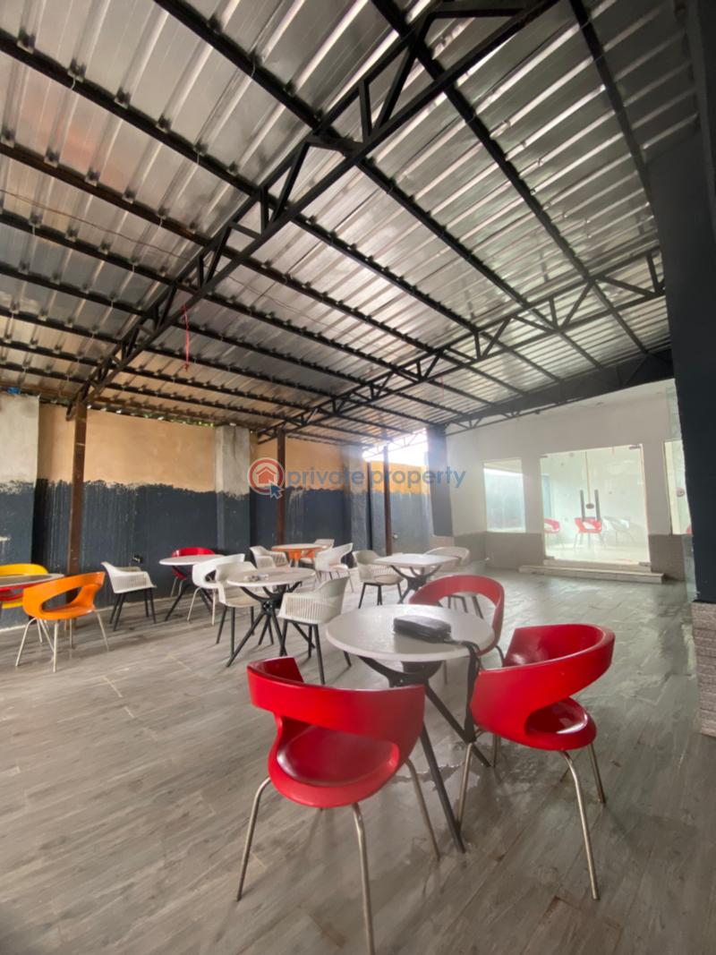 2 bedroom Restaurant/Bar For Rent Obagie After Ogheghe Sapele Road Benin Edo - 3