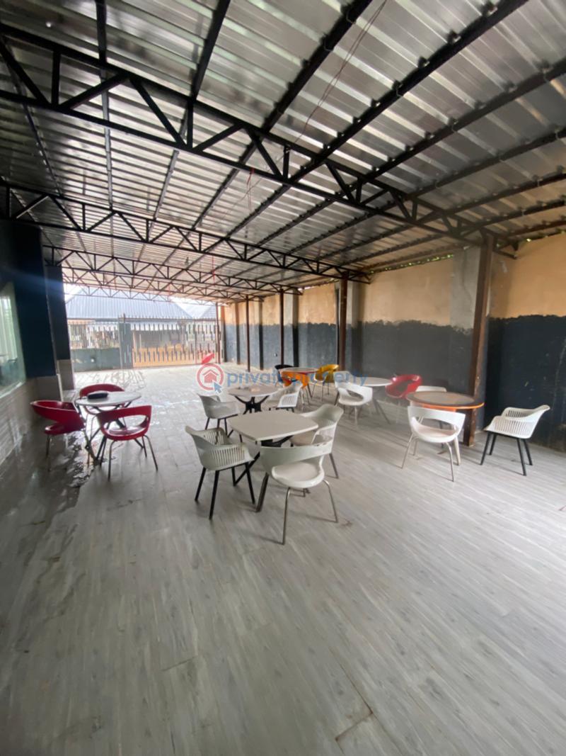 2 bedroom Restaurant/Bar For Rent Obagie After Ogheghe Sapele Road Benin Edo - 3