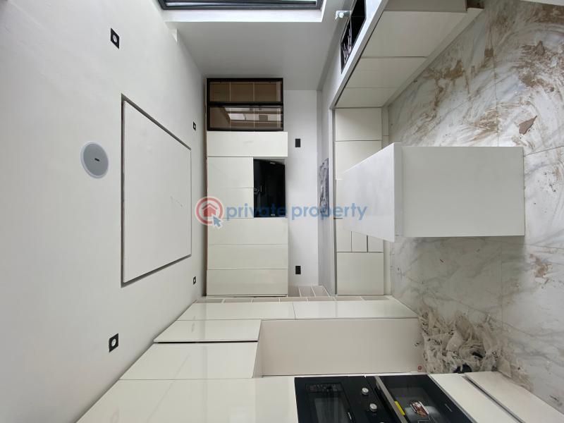 2 bedroom Block Of Flats For Sale Ikate Elegushi Lekki Lagos - 4