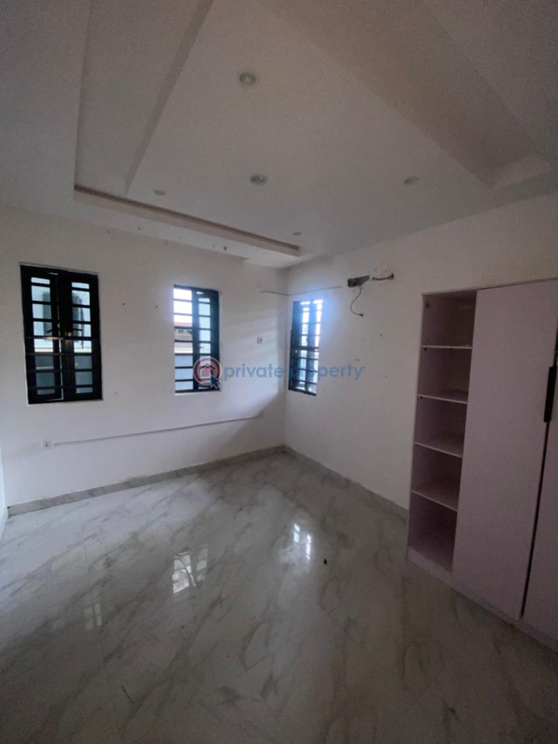 2 bedroom Block Of Flats For Rent Osapa London Lekki Lagos - 2