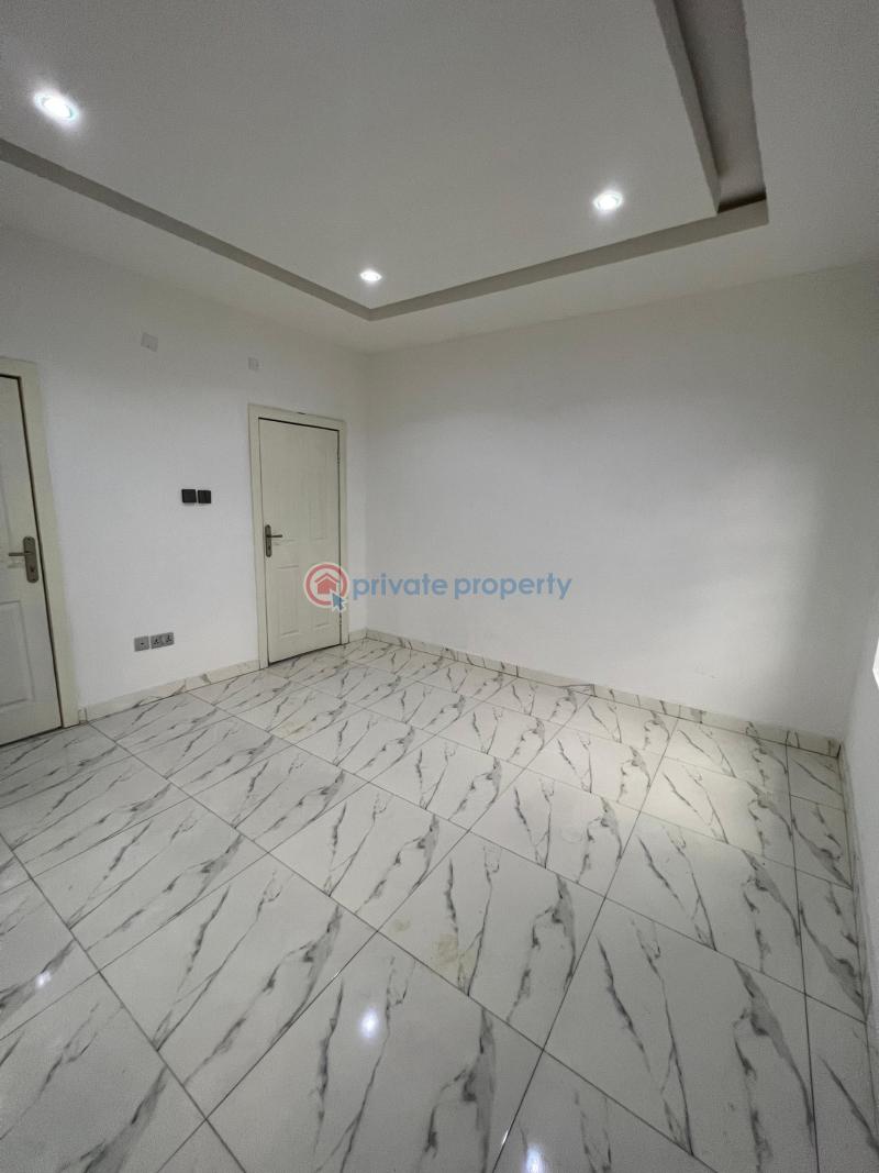 2 bedroom Block Of Flats For Sale Sangotedo Lagos - 2