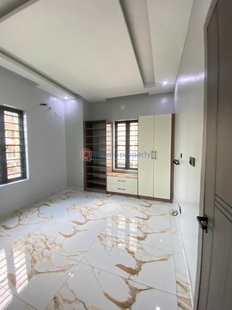 2 bedroom Flat & Apartment For Sale Lekki Phase 1 Lagos - 9