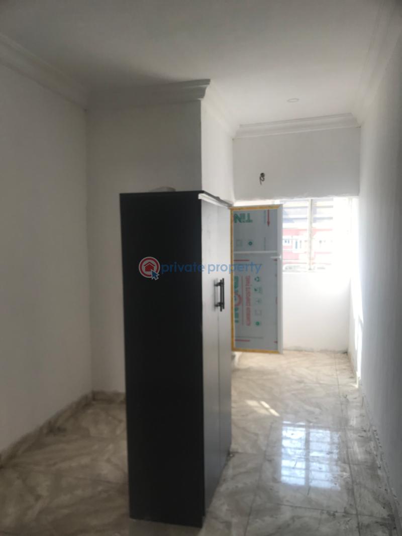 2 bedroom Block Of Flats For Rent Ologolo Lekki Lagos - 4