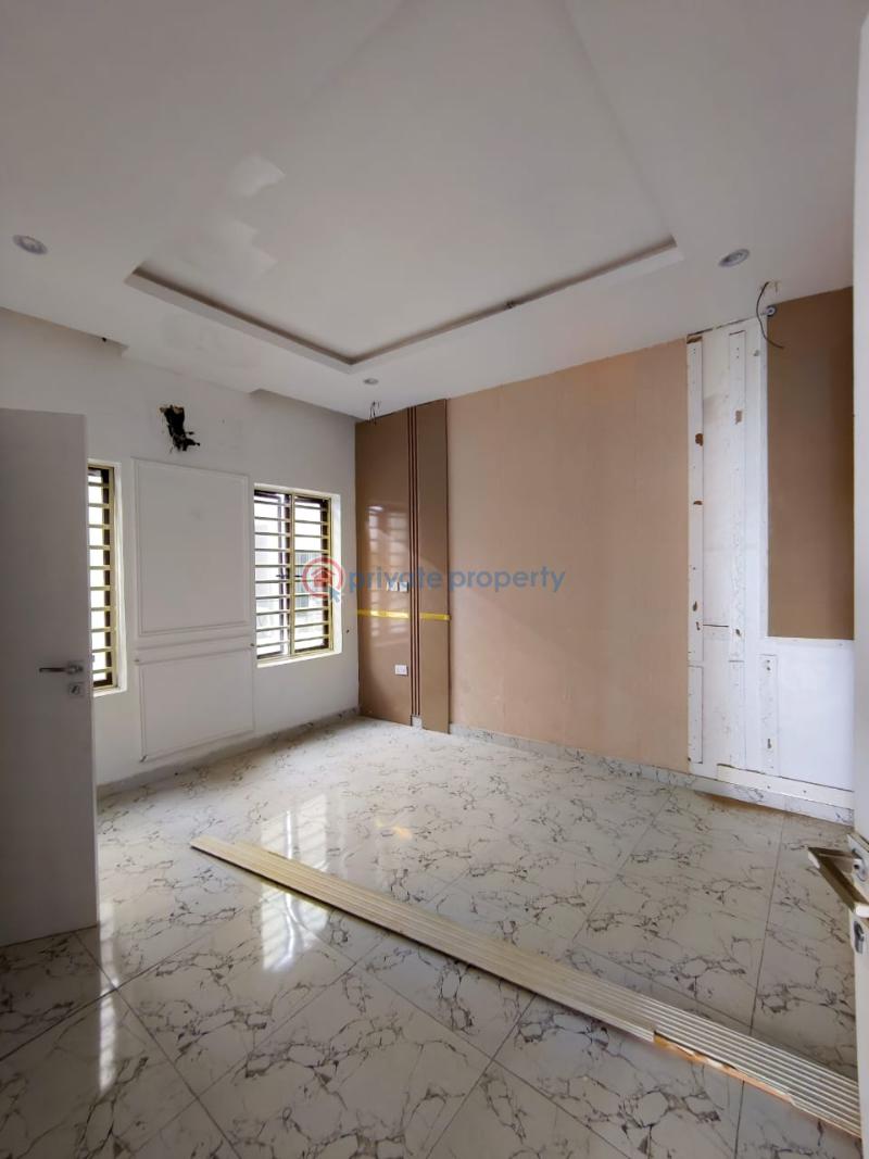 2 bedroom Block Of Flats For Sale Ikate Elegushi Lekki Lagos - 3