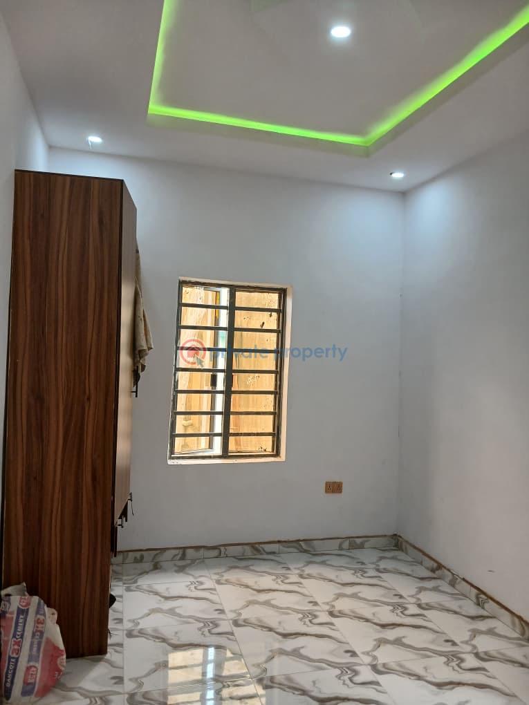 2 bedroom Block Of Flats For Rent Olowora Ojodu Lagos - 7