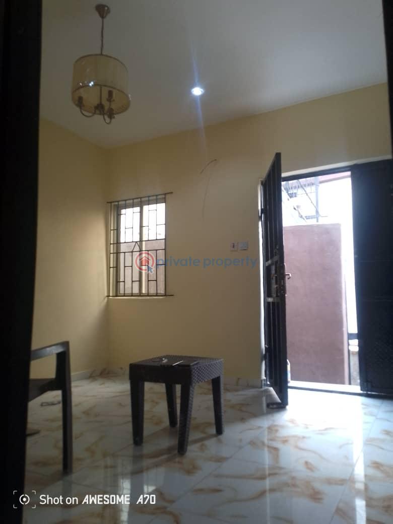 2 bedroom Block Of Flats For Rent Sabo Yaba Lagos - 3