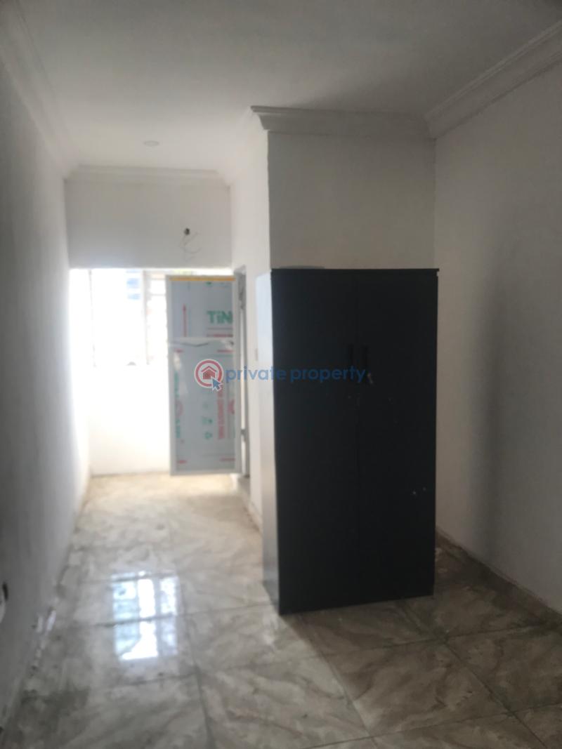 2 bedroom Block Of Flats For Rent Ologolo Lekki Lagos - 3