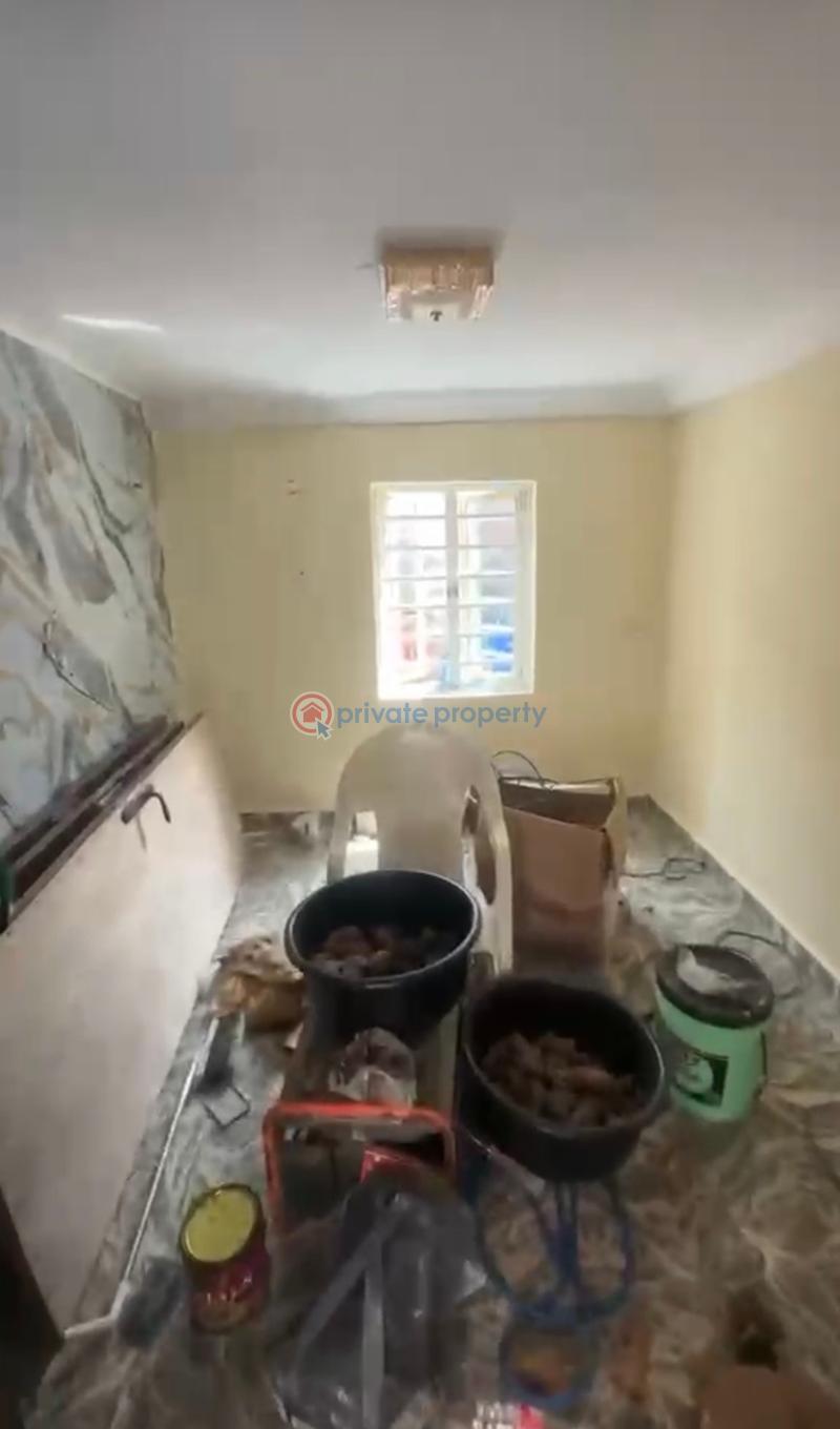 2 bedroom Block Of Flats For Rent Shomolu Lagos - 1