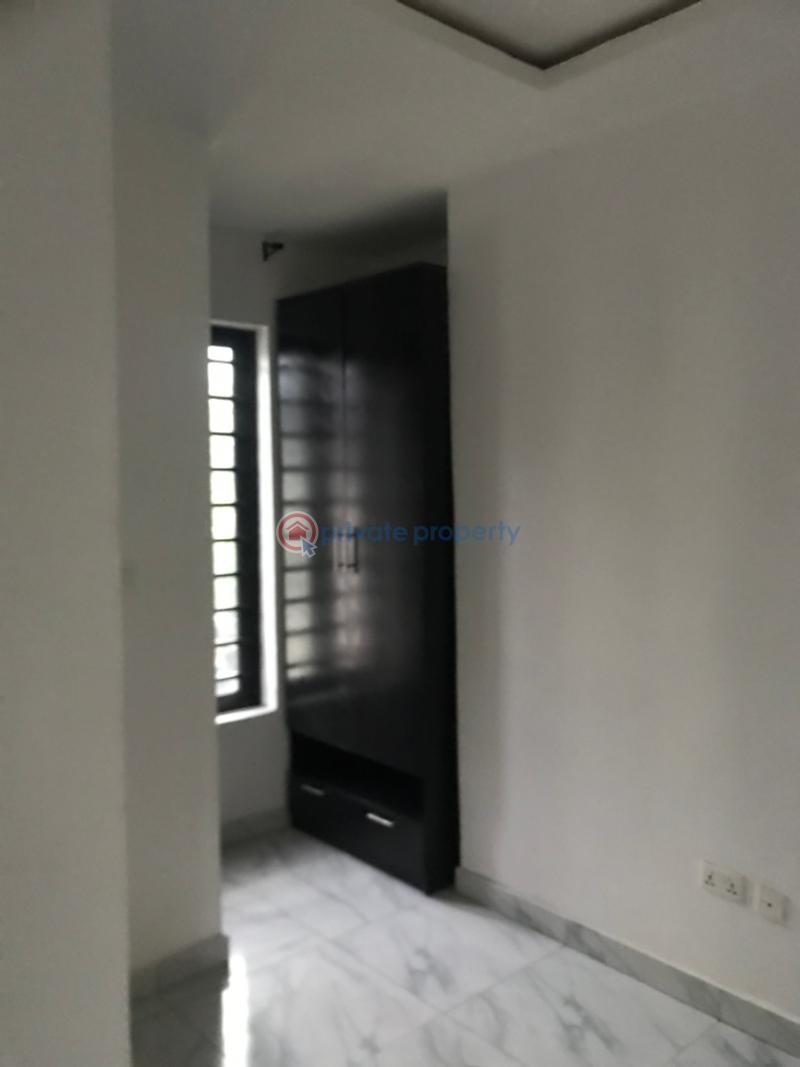 2 bedroom Block Of Flats For Rent Ologolo Lekki Lagos - 2