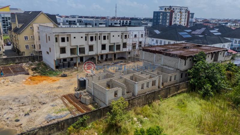 Lovely 2-bedroom maisonette - 11 2 bedroom Maisonette For Sale Olivia's Square, Osapa Lekki Lagos - 11