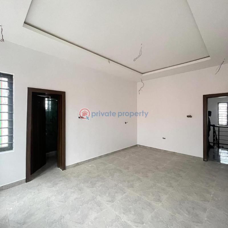 2 bedroom Maisonette For Sale Pen Cinema Close To Ikeja Ifako-ogba Lagos - 6