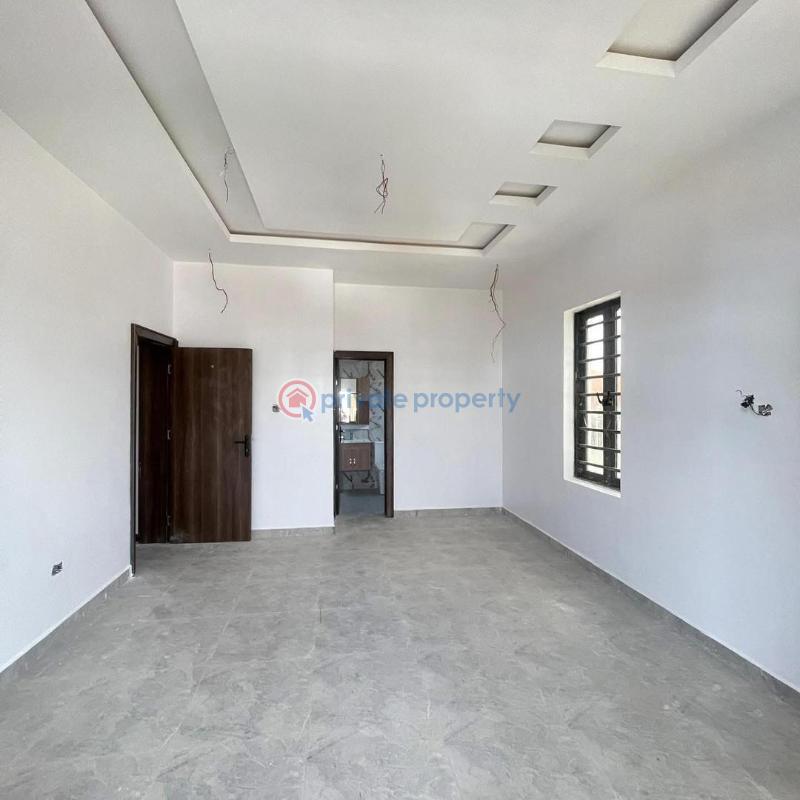 2 bedroom Maisonette For Sale Pen Cinema Close To Ikeja Ifako-ogba Lagos - 1