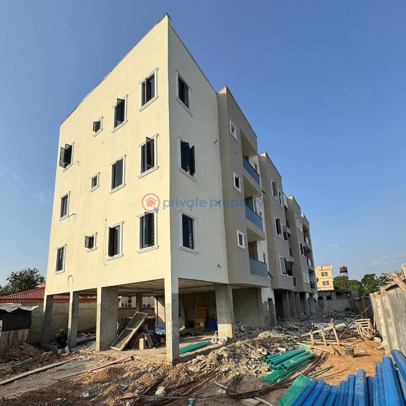 2 bedroom Flat & Apartment For Sale Yaba Lagos - 9