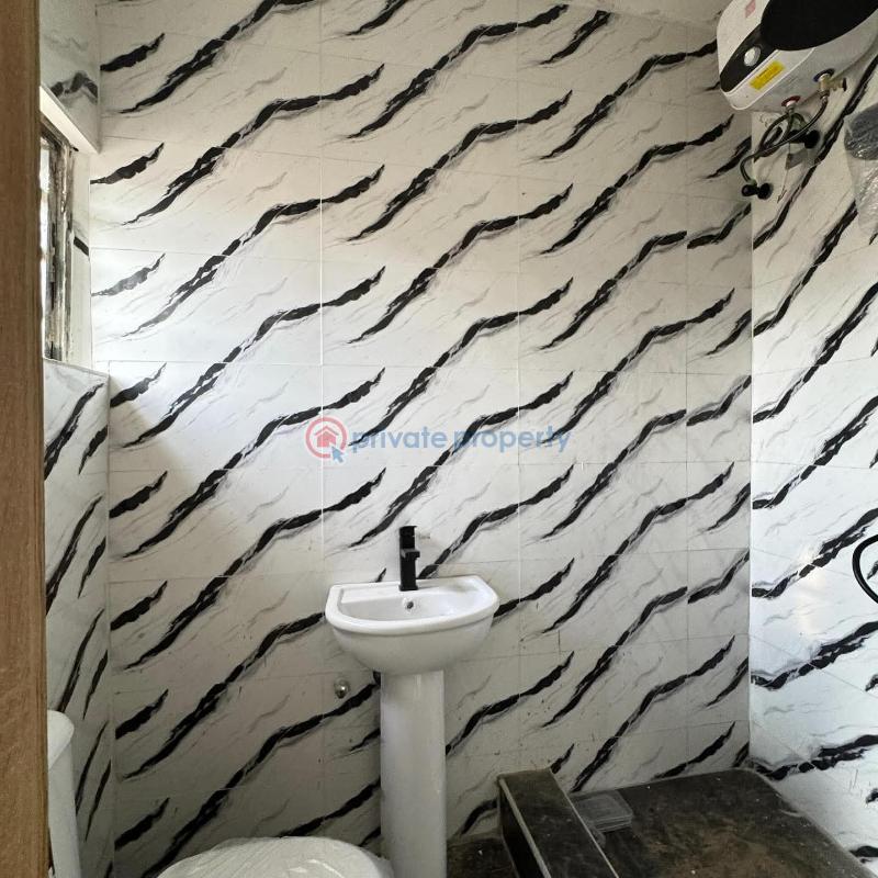 2 bedroom Flat & Apartment For Sale Yaba Lagos - 3