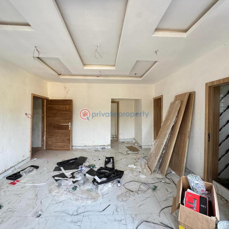 2 bedroom Flat & Apartment For Sale Yaba Lagos - 11