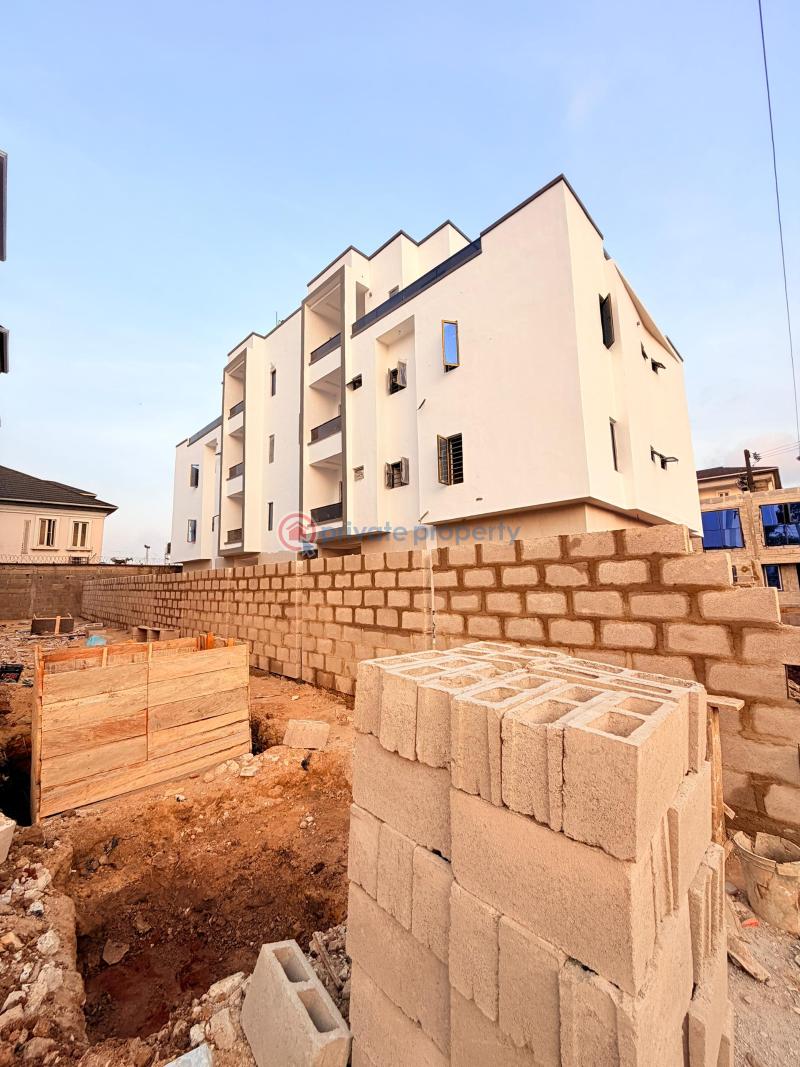 3 bedroom Block Of Flats For Sale Mende Maryland Lagos - 0