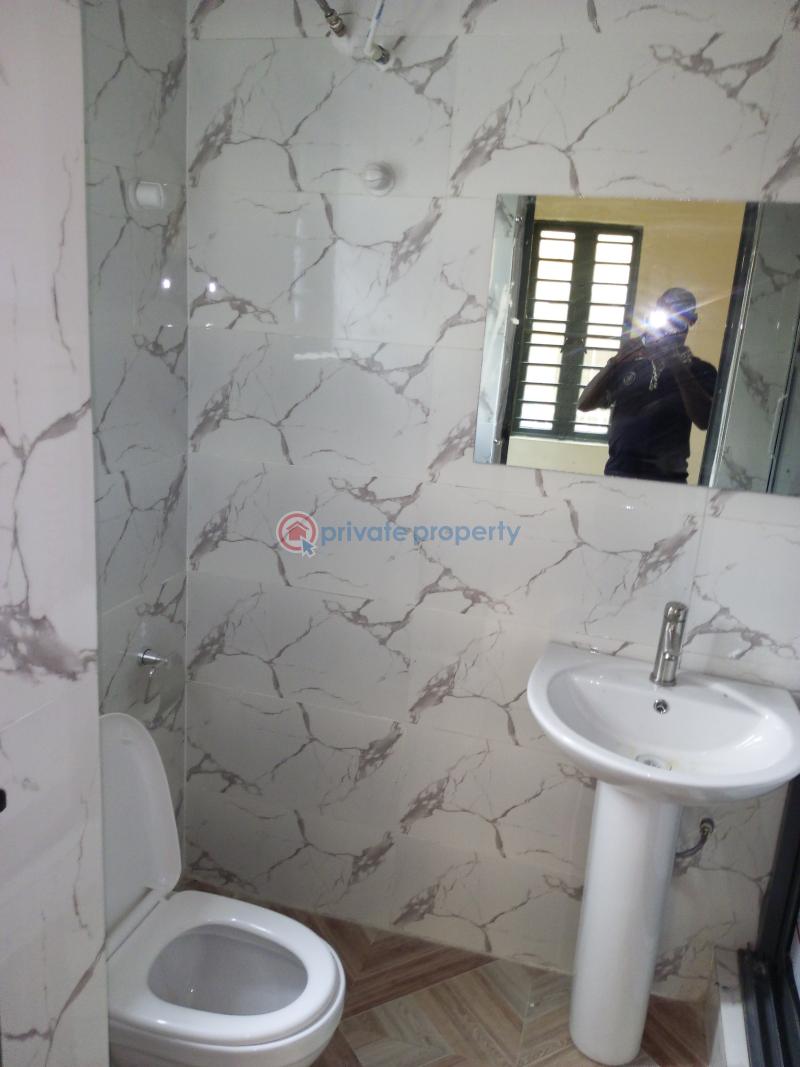 3 bedroom Flat & Apartment For Rent Gbagada Lagos - 10