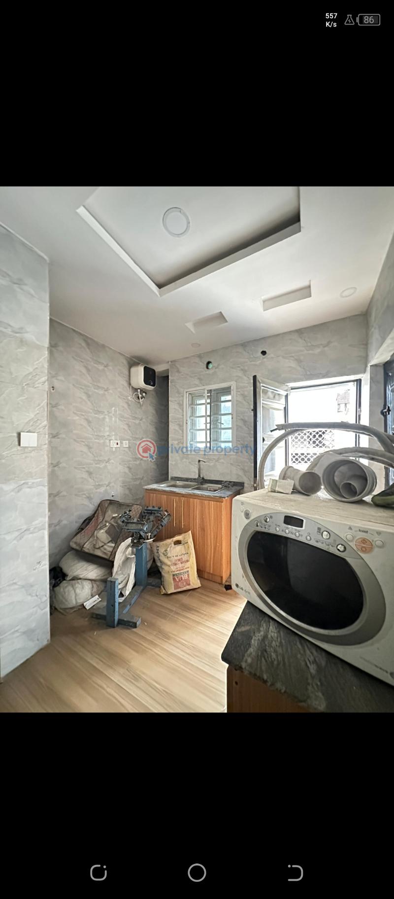 3 bedroom Block Of Flats For Sale Surulere Lagos - 6