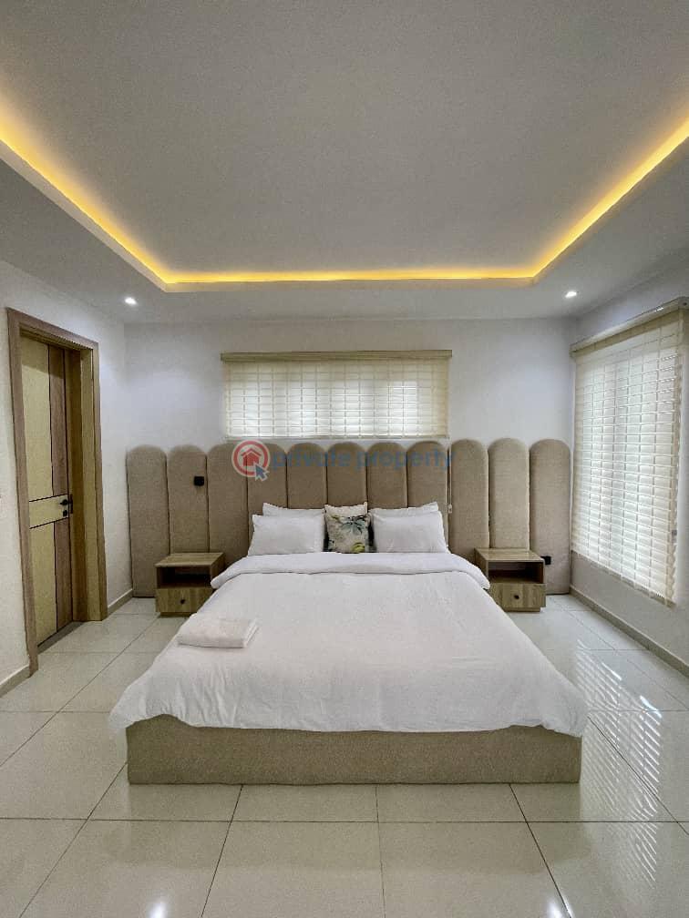 Lovely 3-bedroom apartment - 0 3 bedroom Block Of Flats Short let Perez Drive , Off Bisola Durosinmi Etti Close Lekki Phase 1 Lagos - 0