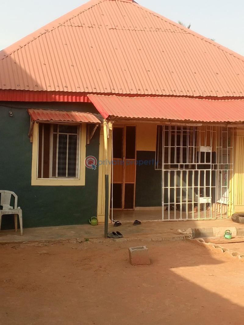 3 bedroom Bungalow For Sale Aberanje Alimosho Lagos - 3