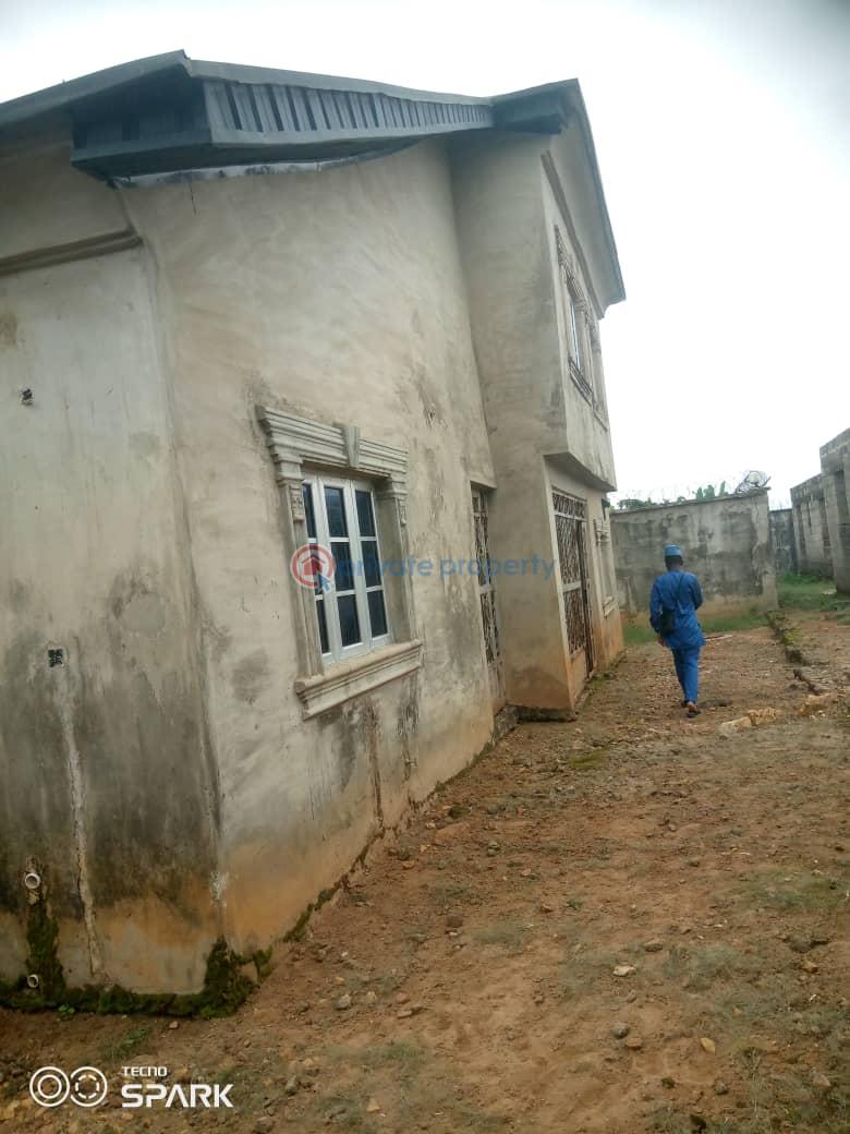 3 bedroom Detached Duplex For Sale Asabari, Apata Ibadan Oyo - 4