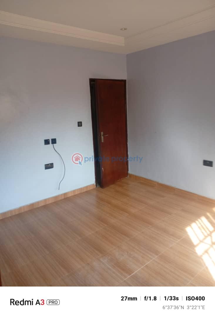 3 bedroom Block Of Flats For Rent Omole Phase 2 Ojodu Lagos - 9