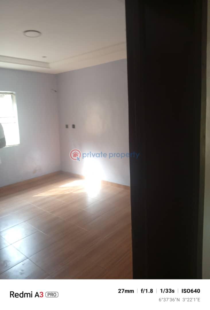 3 bedroom Block Of Flats For Rent Omole Phase 2 Ojodu Lagos - 10
