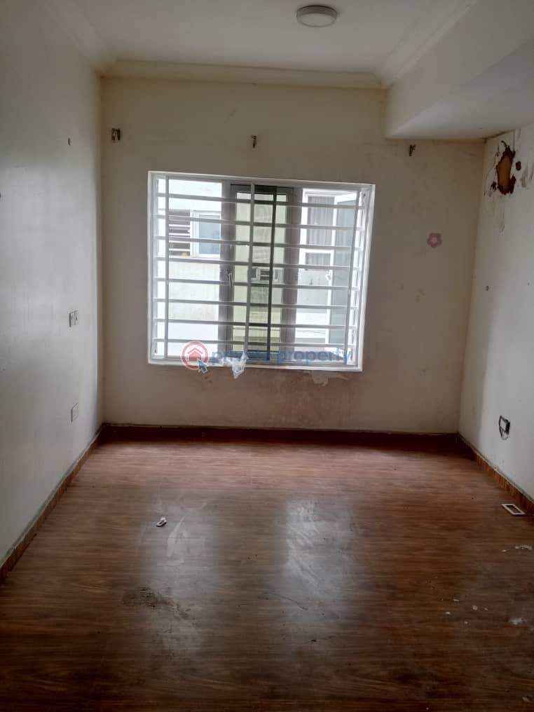 3 bedroom Block Of Flats For Rent Ebute Metta Yaba Lagos - 5