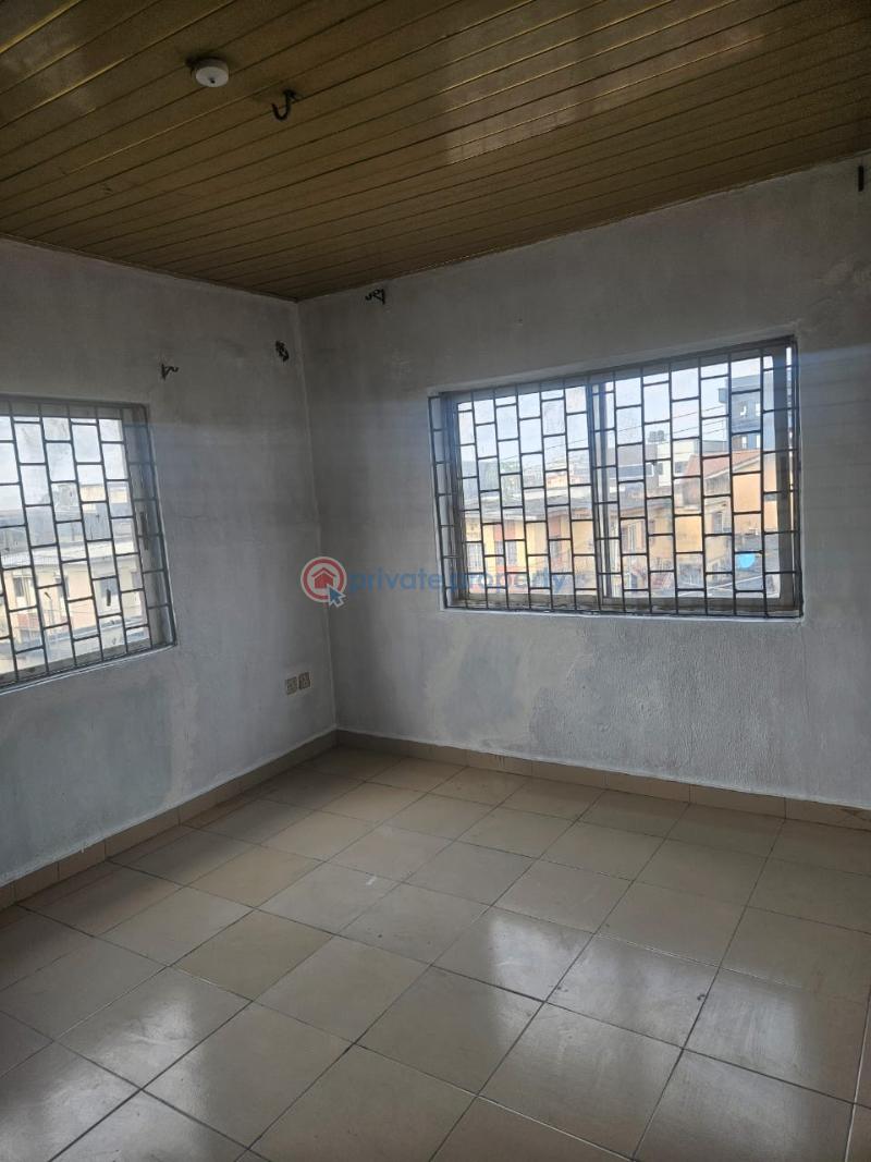 3 bedroom Block Of Flats For Rent Anthony Village Maryland Lagos - 9